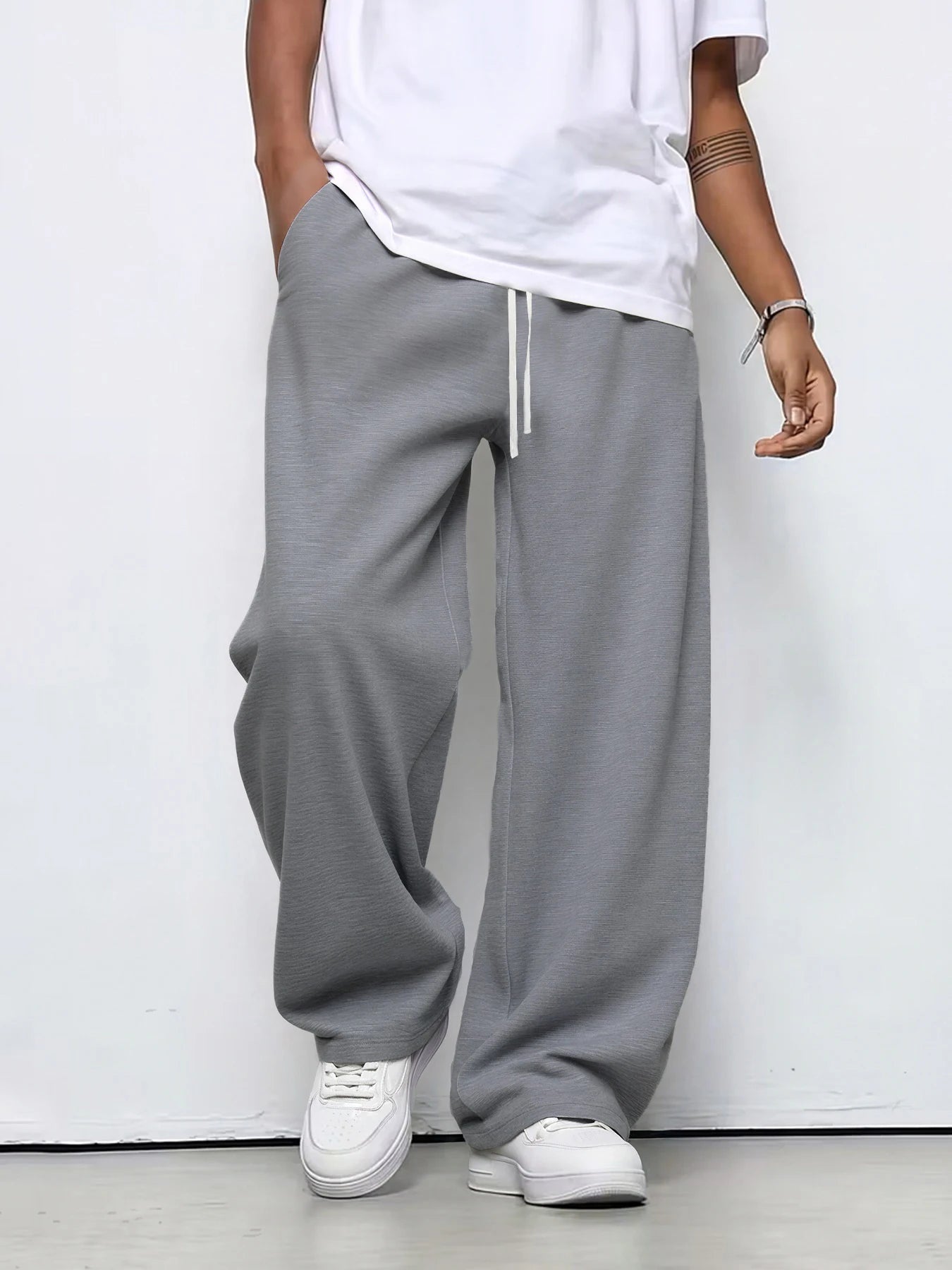 Men's Loose-fit Straight-leg Casual Pants Fashion Korean Wide-leg Sweatpants Outdoor Comfortable Lightweight Long Pants for Men