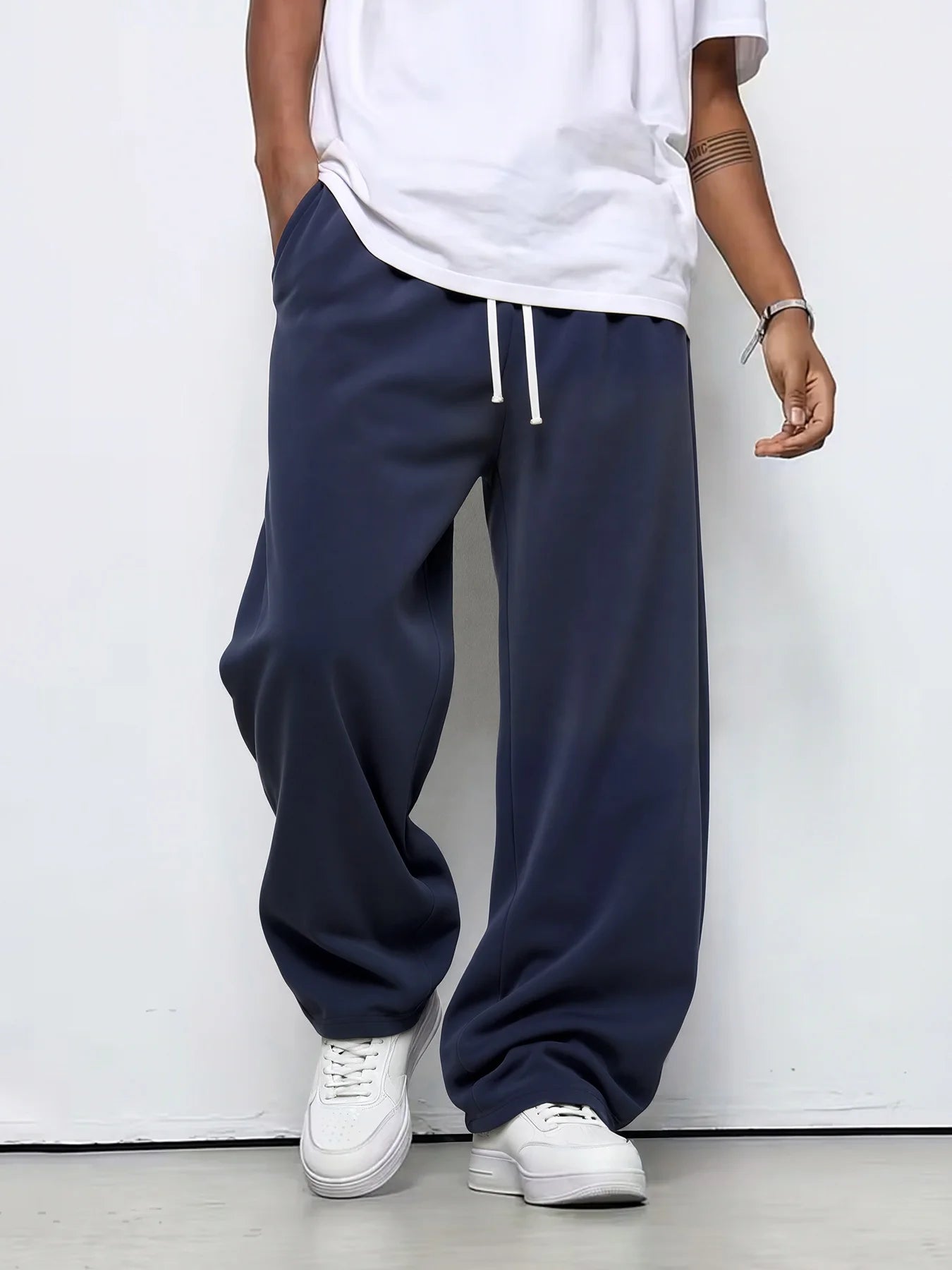 Men's Loose-fit Straight-leg Casual Pants Fashion Korean Wide-leg Sweatpants Outdoor Comfortable Lightweight Long Pants for Men